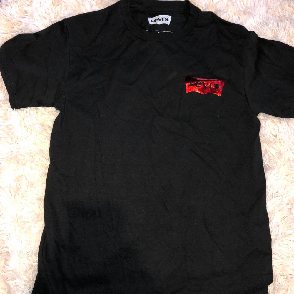 Levi’s T-shirt